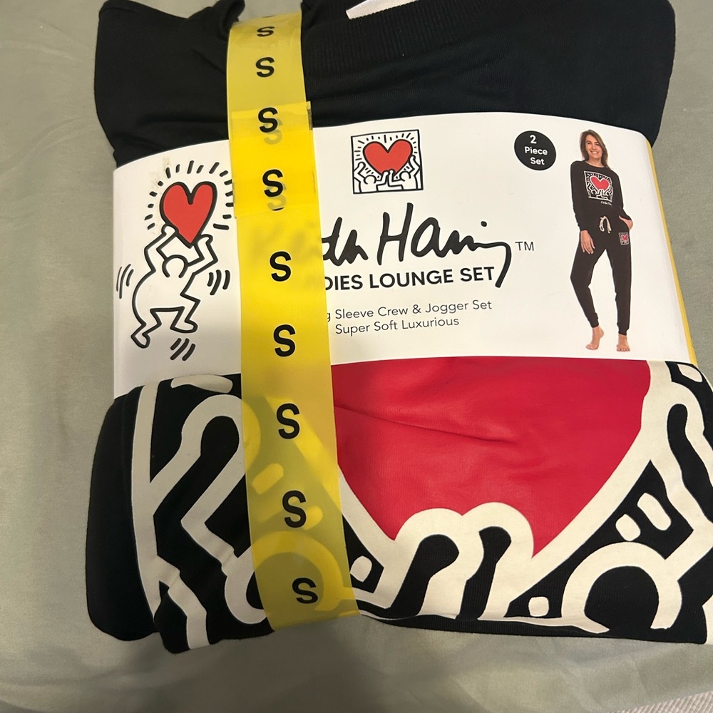 Keith Haring Ladies Lounge Set - Black and Red